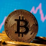 البيتكوين يتجاوز 63 ألف دولار وسط تحديات السوق