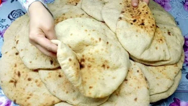 ارتفاع سعر الخبز السياحي بسبب زيادة أسعار الدقيق