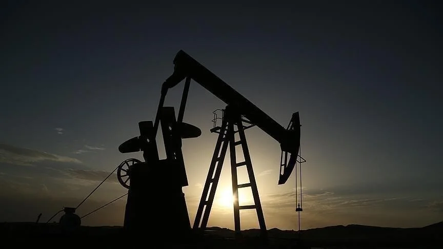 انخفاض سعر برنت النفط إلى 83.41 دولار بسبب التوقعات الدبلوماسية