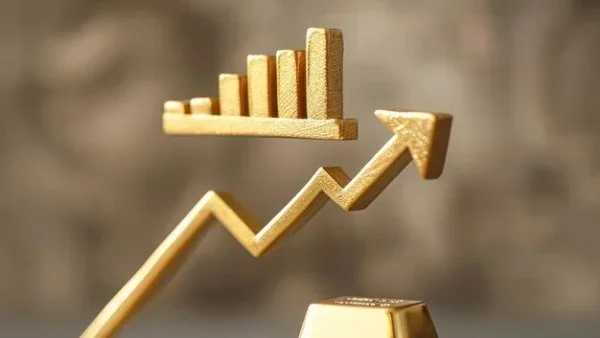 ارتفاع أسعار الذهب مع تراجع الدولار وترقب الوظائف الأمريكية